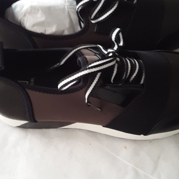 Material Girl Shoes Material Girl Annya Sneakers Mannya Camo Poshmark